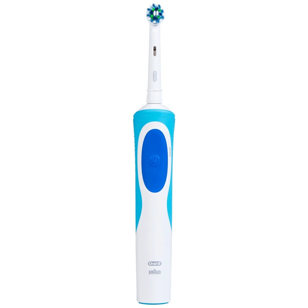 Hình ảnh Bàn chải đánh răng điện Oral-B Vitality Crossaction Blue làm sạch mảng bám trên răng