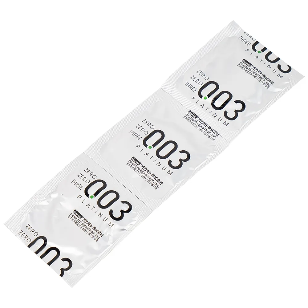 Hình ảnh Bao cao su Okamoto 0.03 Platinum trong suốt, mềm mại, dùng để phòng tránh thai và ngăn ngừa HIV (3 cái)