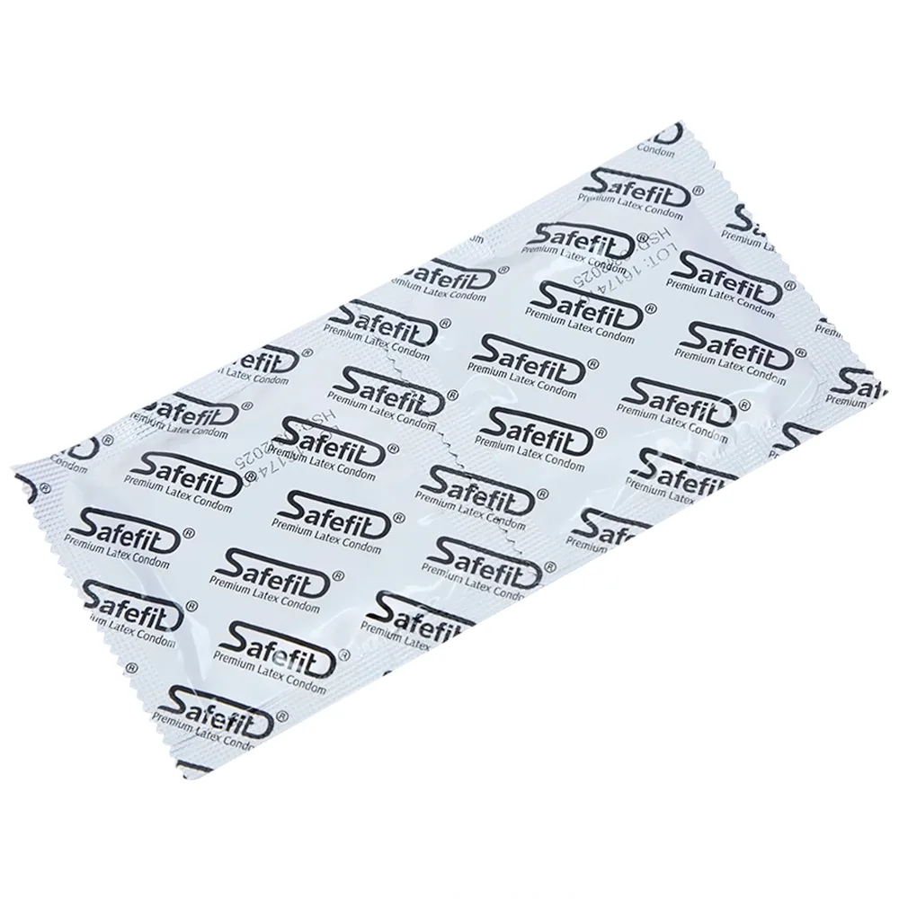 Hình ảnh Bao cao su Safefit Comfortable S52 không mùi khó chịu, độ bền cao, khả năng co giãn tốt, chất bôi trơn (12 cái)