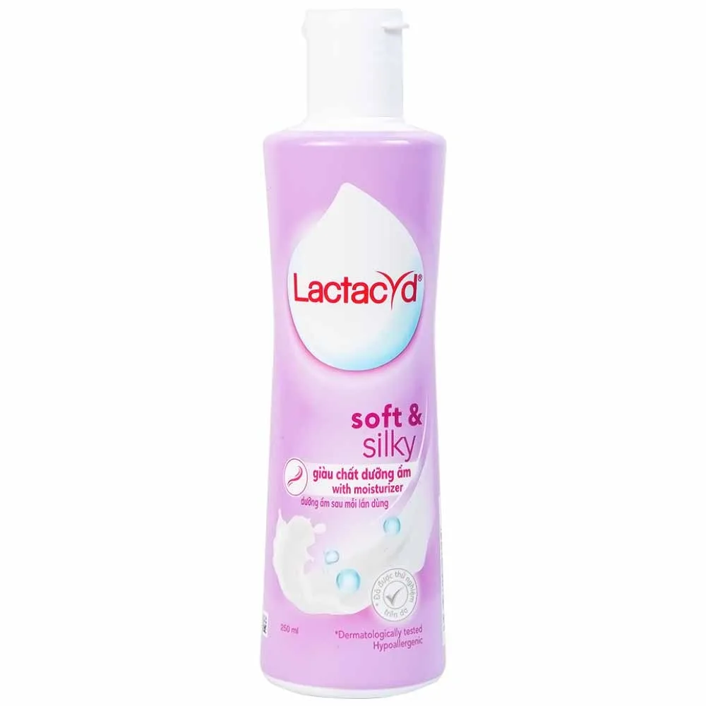 Hình ảnh Dung dịch vệ sinh phụ nữ Lactacyd Soft And Silky hỗ trợ dưỡng ẩm, ngăn ngừa khô rát (250ml)