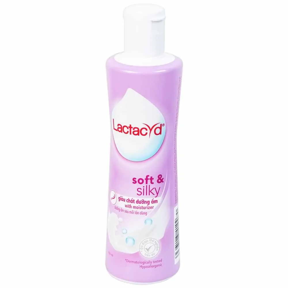 Hình ảnh Dung dịch vệ sinh phụ nữ Lactacyd Soft And Silky hỗ trợ dưỡng ẩm, ngăn ngừa khô rát (250ml)