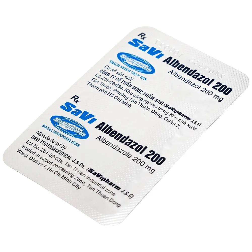 Hình ảnh Thuốc SaVi Albendazol 200 điều trị nhiễm ấu trùng sán lợn có tổn thương não (1 vỉ x 2 viên)