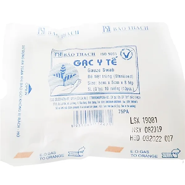 Hình ảnh Gạc y tế 5cm x 5cm x 8 lớp Bảo Thạch làm sạch các vết thương nhỏ, thấm máu và dịch tiết (10 miếng)